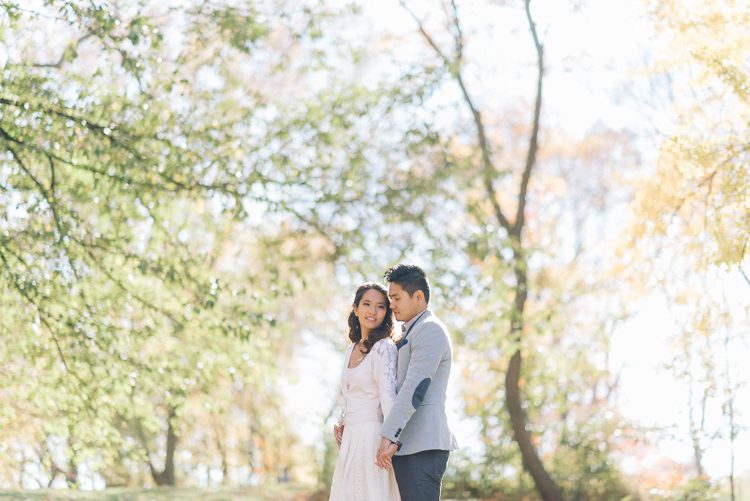 Central Park NY fall engagement photography captured by NYC & NJ Wedding Photographers Pearl Paper Studio.